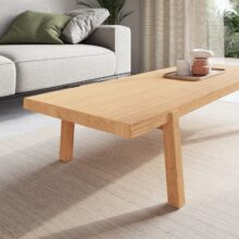 Salontafel 5 Camera 1 Een solistisch meubelstuk die een wat sobere uitstraling heeft met kleine uitsprekende details. Zo staat alles met 5º stevig op zijn plek.