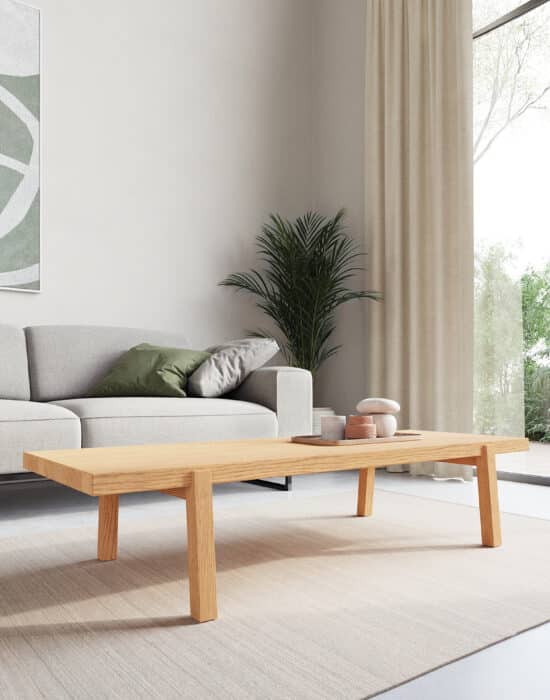 Een solistisch meubelstuk die een wat sobere uitstraling heeft met kleine uitsprekende details. Zo staat alles met 5º stevig op zijn plek.